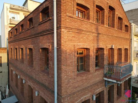 Tobacco Warehouse at 8 Parnassus Street